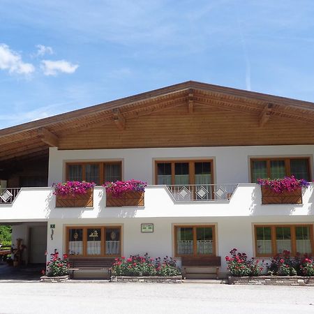 Отель Haus Enzian Тирзе Экстерьер фото
